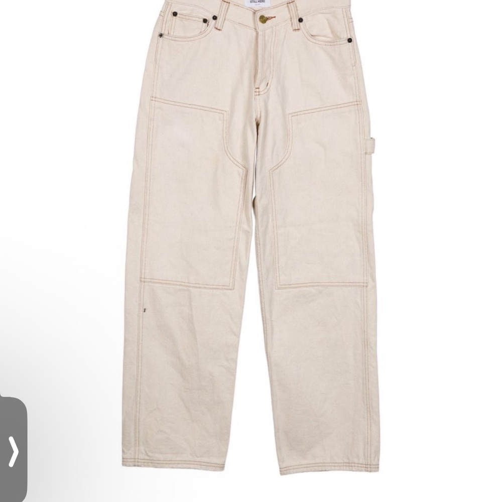 Relaxed Beige Women's Jeans with Workwear Pockets